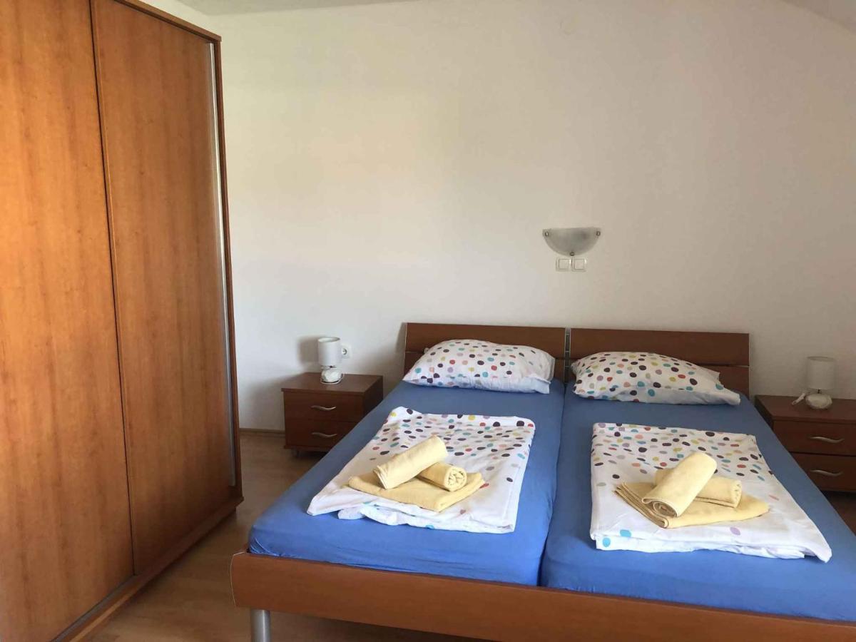 Apartment In Lopar/Insel Rab 37000 Екстериор снимка